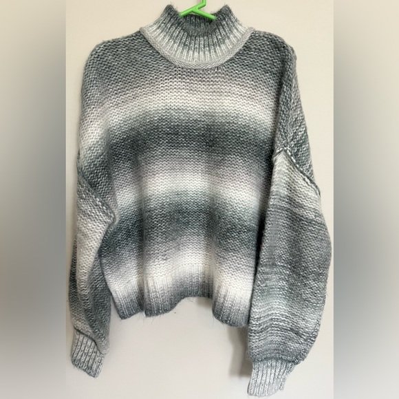 Rachel Zoe Gray Ombre Sweater NWOT - Picture 1 of 2